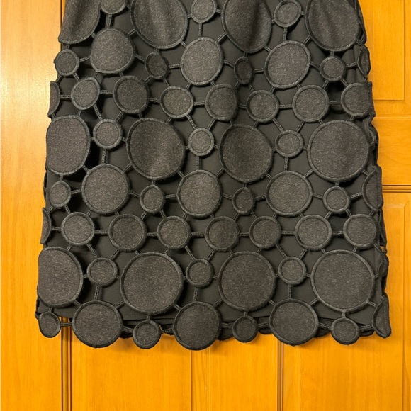 Per Se Black Textured Circle Mini Skirt - Picture 2 of 5